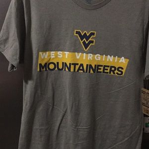 Men new with tag West Virginia T-shirt